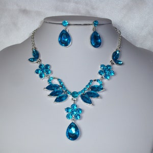 Aqua Blue Rhinestone Necklace and Earrings Set Wedding Bridal Necklace, Prom Necklace Pageant Bridesmaid Quinceanera Statement Party Formal