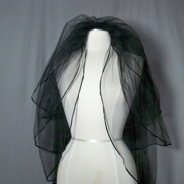 3 tier black veil, goth veil, gothic wedding veil, mourning veil, black edge veil, Black Elbow Legnth Bridal Costume Renaissance Veil