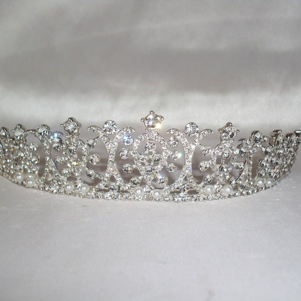 Rhinestone crown tiara, bridal tiara, prom tiara, Quenceanera tiara, birthday tiara, wedding crown, princess tiara, wedding tiara, headband