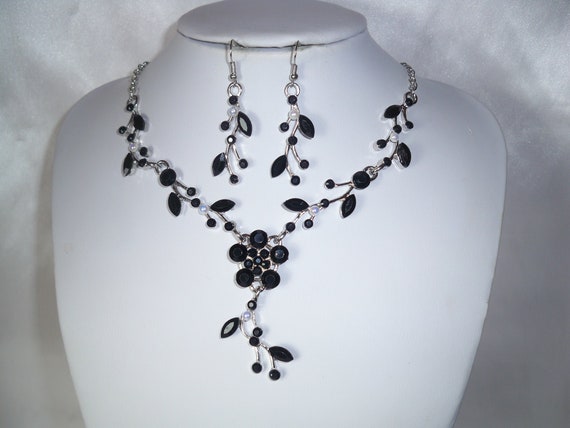 N18 Wavey black rhinestone necklace - Bridal - Necklace - JEWELRY