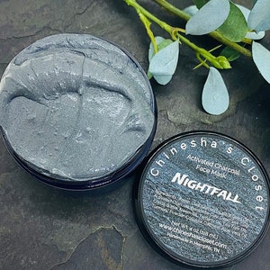 4 oz Activated Charcoal Face Mask, Kaolin Clay, Bentonite Clay, Tea Tree Oil, Dead Sea Clay