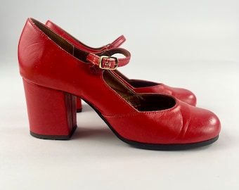 Vintage 1960 Rote Mary Jane Schuhe mit Blockabsatz und Riemchen, 60's Mod Schuhe, Größe 4-Frauen