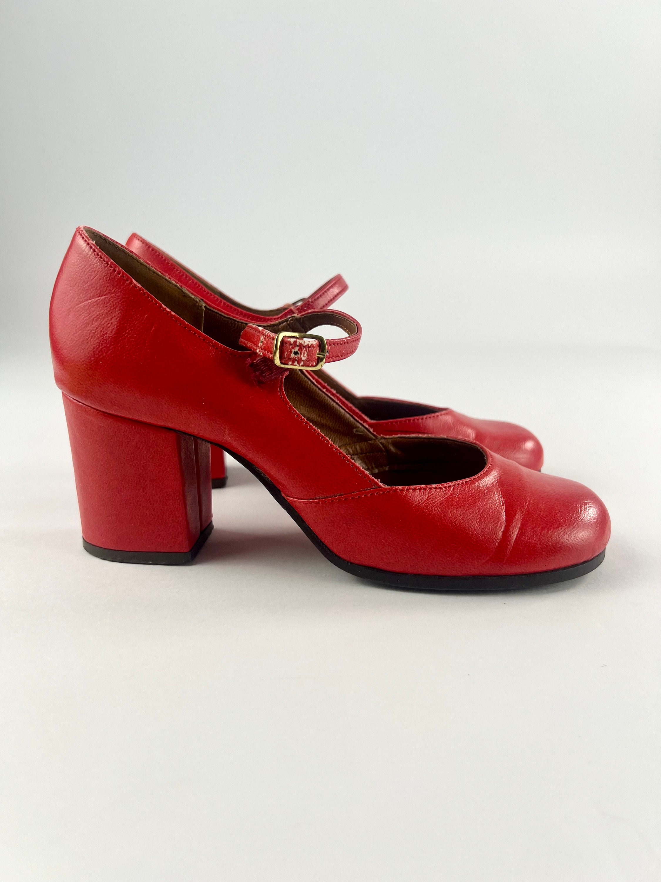 Scarpe Mary Jane rosse vintage anni '60 con tacco spesso e