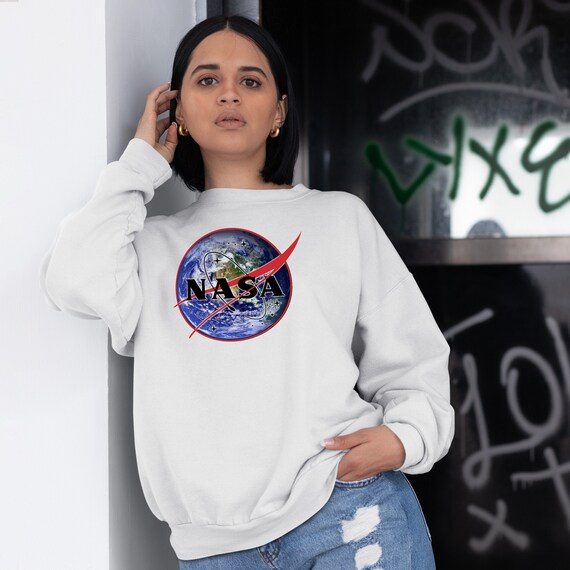 nasa sweatshirt outfit