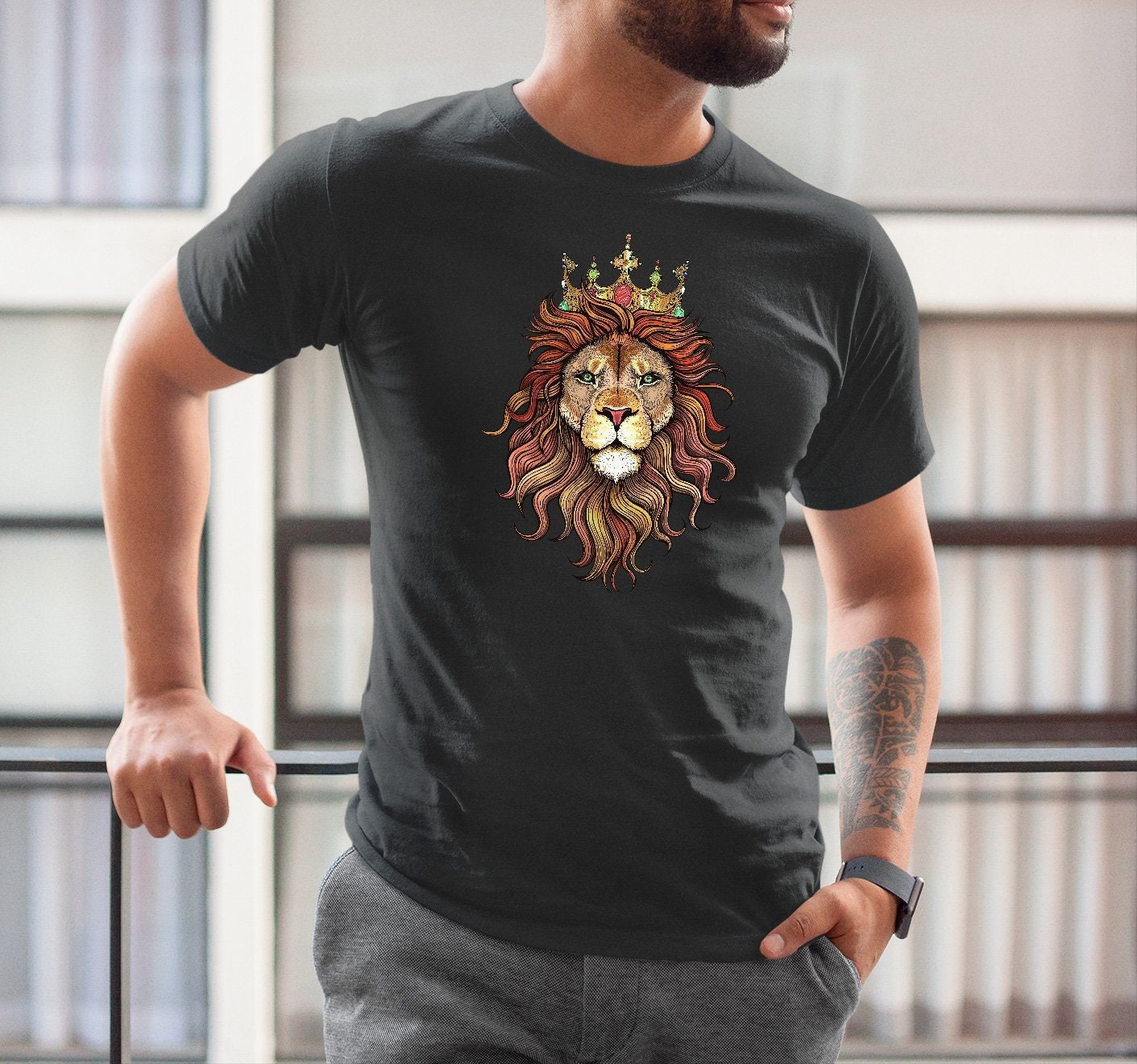Image of Lion Charm Shirt King Print Crown Fire Boyfriend Fabulous Gift Aesthetic Clothing Street Wear Graphic Tee Tu1173