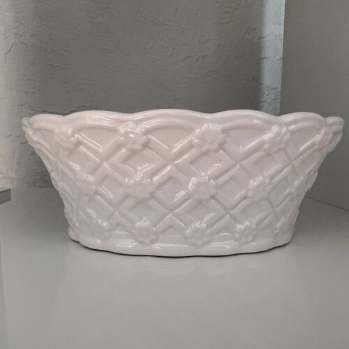 Vintage Fitz and Floyd White Lattice / Basketweave Planter/ Dish