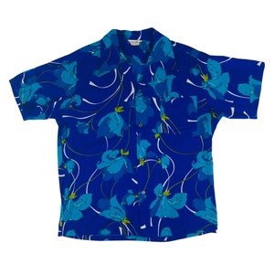 Vintage 1970s Royal Blue Hawaiian Floral Acrylic Mens Shirt