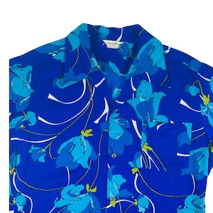 Vintage 1970s Royal Blue Hawaiian Floral Acrylic Mens Shirt image 2