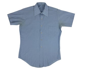 Vintage Collared Shirt Mens Size Large Striped Blue Button Down Short Sleeve Casual