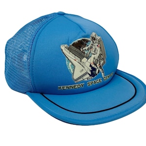 Kennedy Space Center Snapback Cap Vintage 1980s Trucker Hat NASA Azul claro