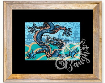 Pode incluir: Um dragão azul e laranja com uma expressão feroz, voando através das nuvens sobre uma cidade estilizada. O dragão é retratado em um estilo chinês tradicional.