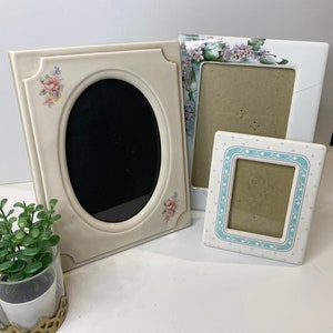 Vintage Ceramic Frames Set 3, Floral Picture Frame, Y2K Decor, Retro Home Styling, MCM Gallery Wall, Collectible Ceramic Style Circle Frame