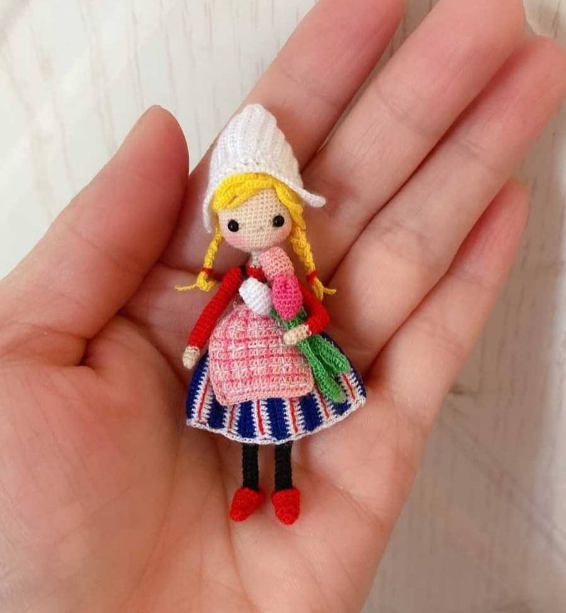 Crochet tiny doll Dollhouse Miniaturs Miniature crochet doll Amigurumi doll Home decor Handmade doll Art doll Interior doll Princess doll