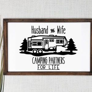 Camping Partners for Life Marido y Esposa SVG Vinilo Archivo de Grabado Láser