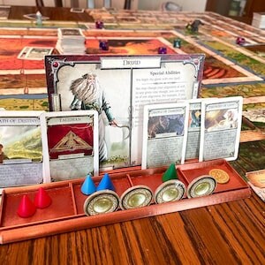 新しいトレイ - シルキーカラーのみ - 異なるスロット 1+2 - カード、スクリーン、トークン用 - ウィングスパン、スターウォーズ、チケットトゥライド、チューダーゲーム用