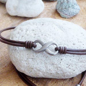 Läderhalsband *2 ~ Infinity ~ Infinity ~ åtta ~ Rostfritt stål ~ glänsande ~ unisex ~ Lädersmycken