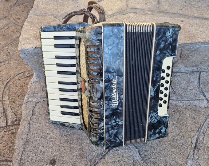 Vintage Accordion Weltmeister 12 Bass Rare Germany Old Accordion Old