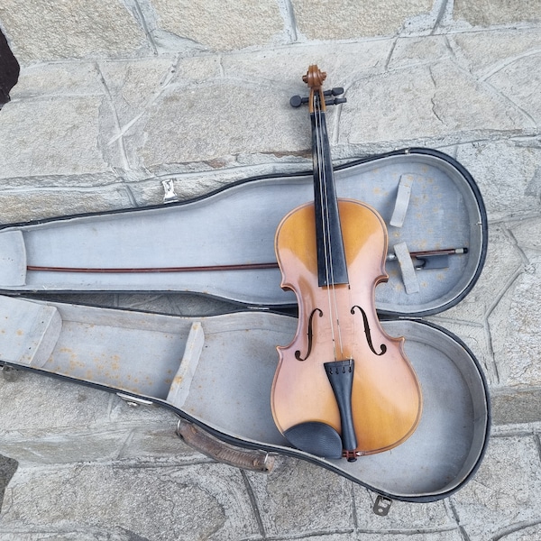 Old Musical Instrument Violin - Antique Soviet Violin 1964 yers - Vintage Musical Instrument from USSR- Old Collector Violin and Case