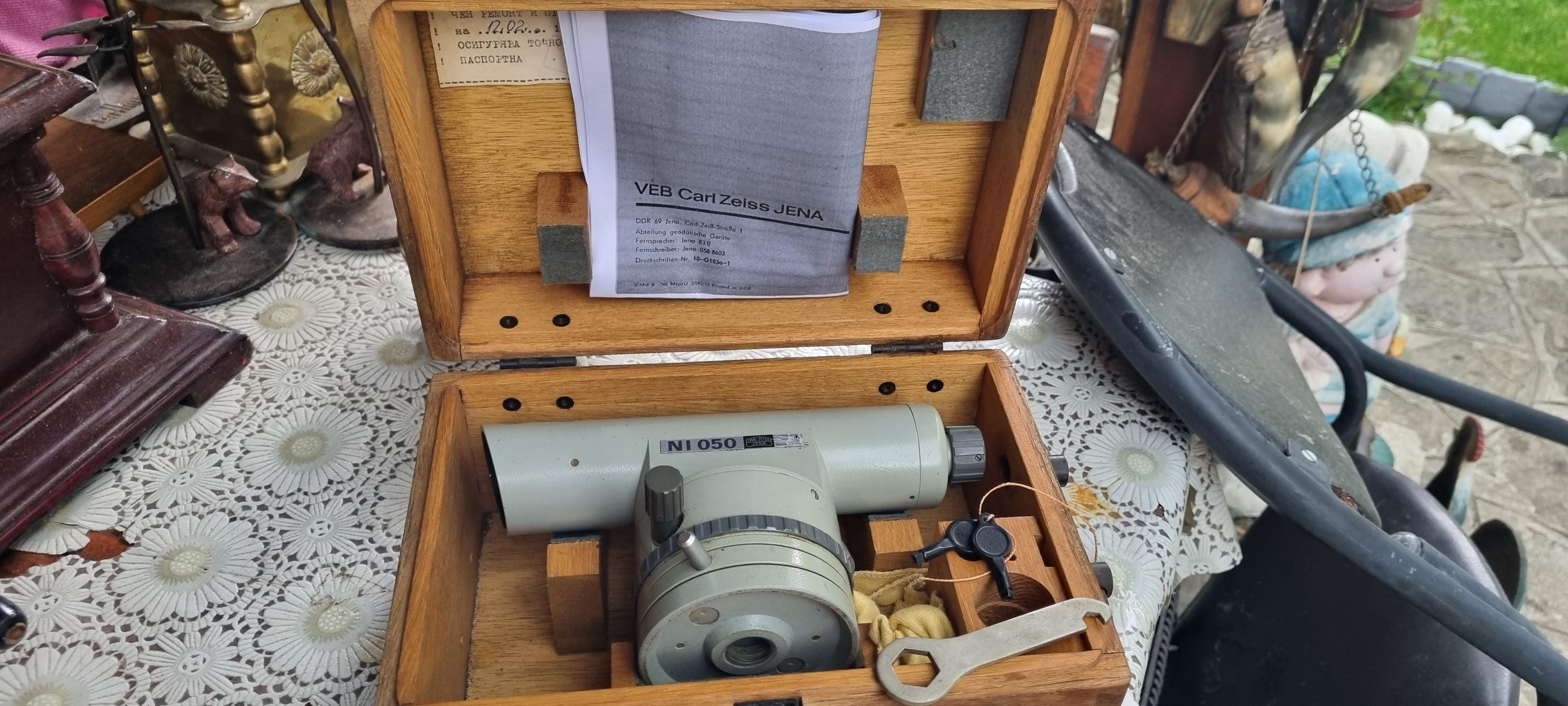 Vintage Theodolite Carl Zeiss Jena NI050 - Theodolite Vintage Theodolite Carl Zeiss Jena NI050 - Theodolite