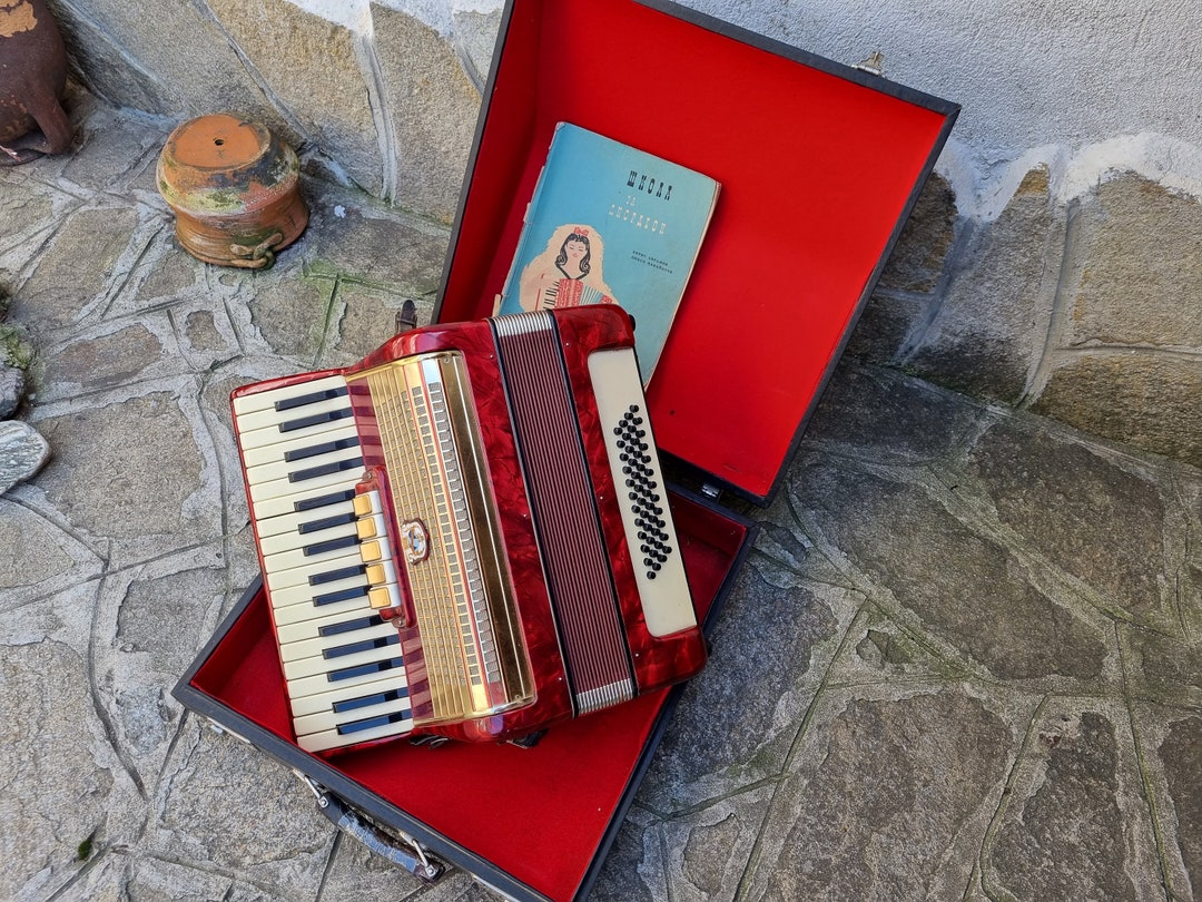 Instrumento de acordeón WELTMEISTER Acordeón 48 bajo Etsy México