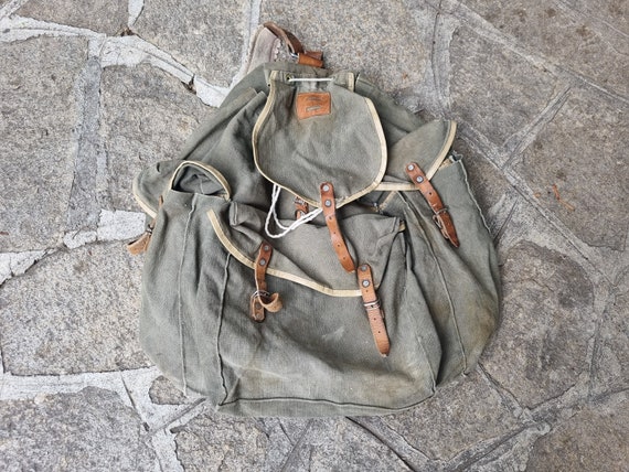 Vintage Big Canvas Backpack Old Military Backpack Compact Tourist Canvas Backpack  Backpack for Hunting and Fishing Rare Big Backpack 