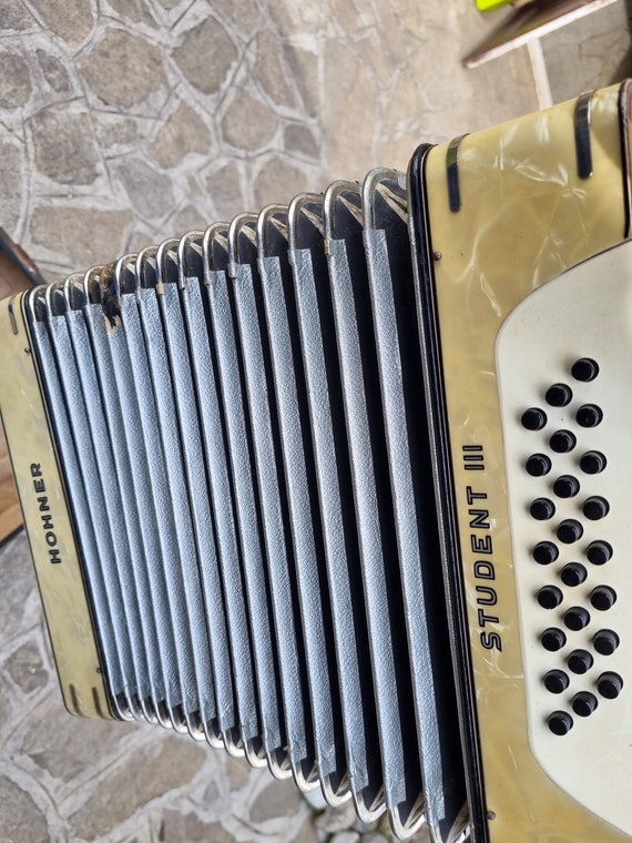Rare Accordion HOHNER Student 3 - Made in Germany Rare Accordion HOHNER Student 3 - Made in Germany