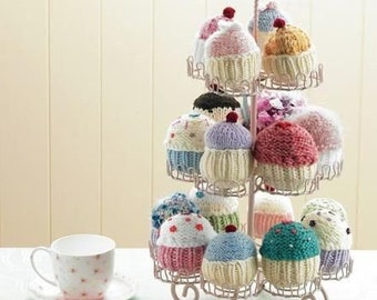 Instant PDF file cupcake knitting pattern using 4 double pointed knitting needles and 2 strands DK yarn