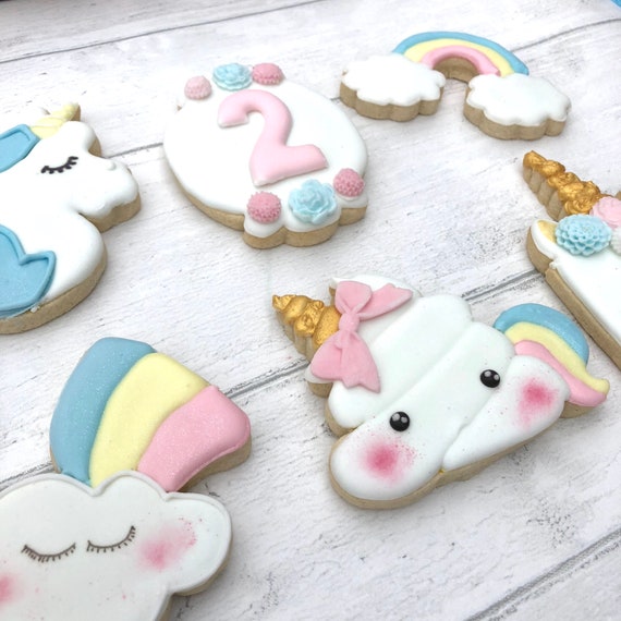 baby shower biscuit favours