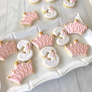 PRINCESS PARTY Favours Princess Cookies Pink Crown Biscuits for Girls Birthday Kids Party Favours image 1