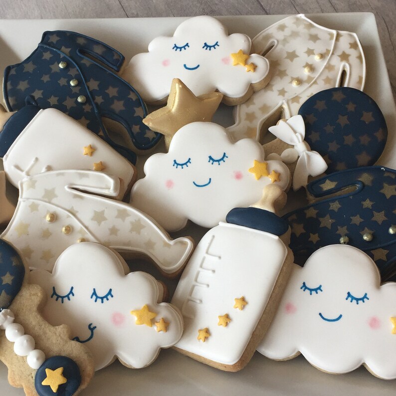 baby shower biscuit favours