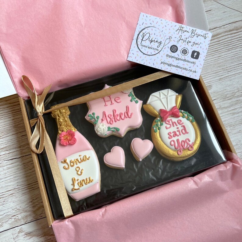 ENGAGEMENT Biscuit Gift gifts for couple, Personalised Engagement biscuits for Just Engaged , Engagement Presents image 6