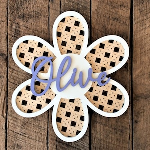 Daisy Nursery Name Sign, Floral Baby Sign, Girls Room Wall Decor, Personalized Farmhouse Rattan Daisy