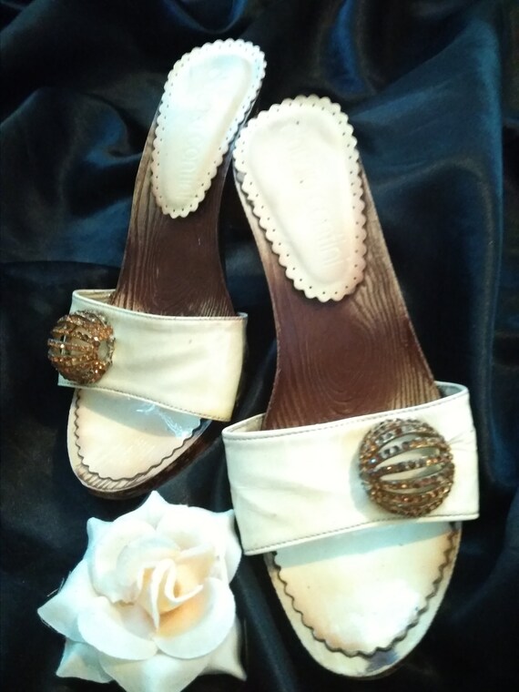 rosee flower wood clog sandals