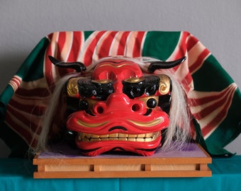 ヴィンテージ獅子舞面｜可動式顎付き手彫り木製金獅子舞面（布付き