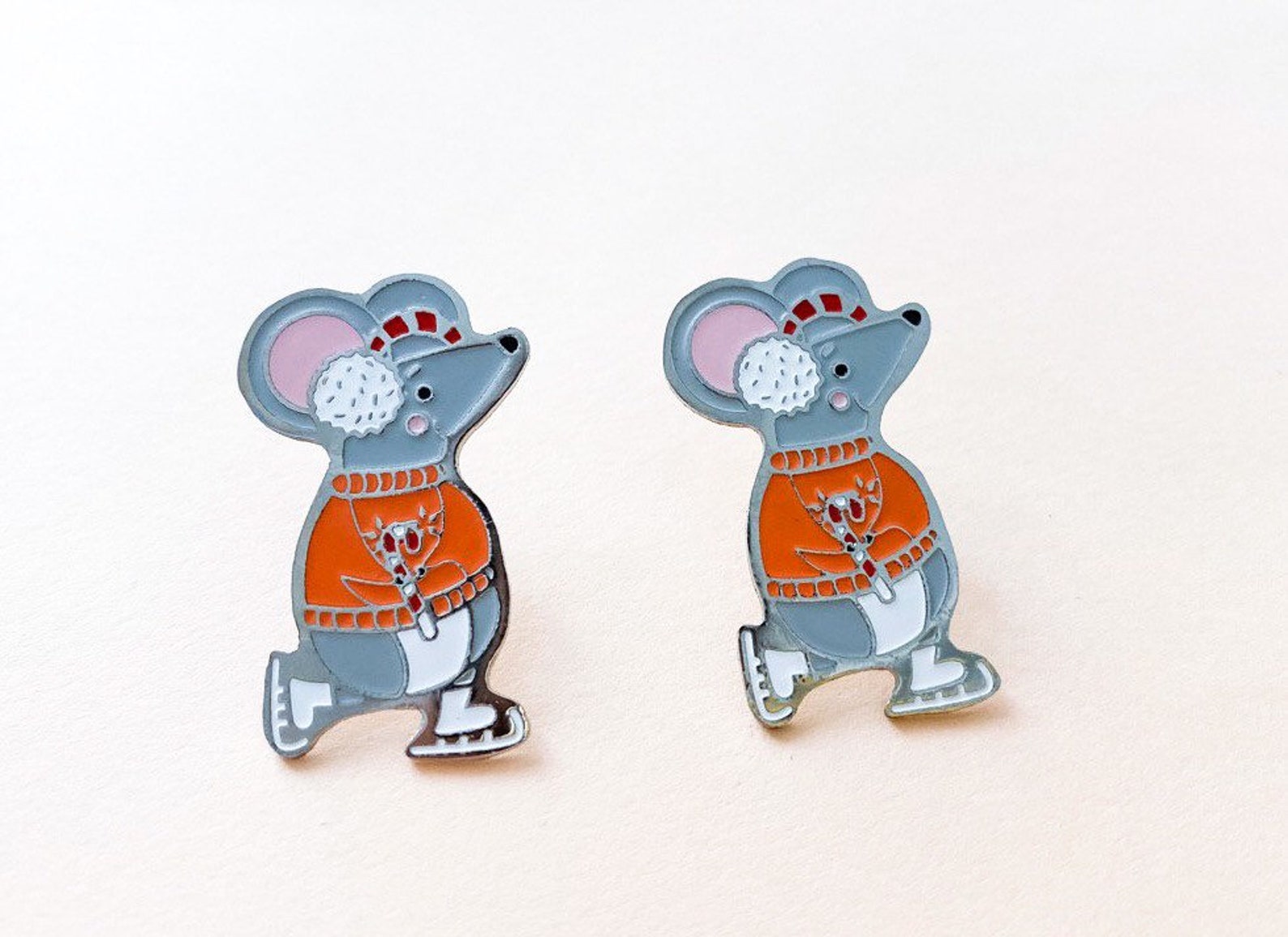 Mice Ice Skating Enamel Pin Gray Mouse Pin Cute Enamel Pin - Etsy