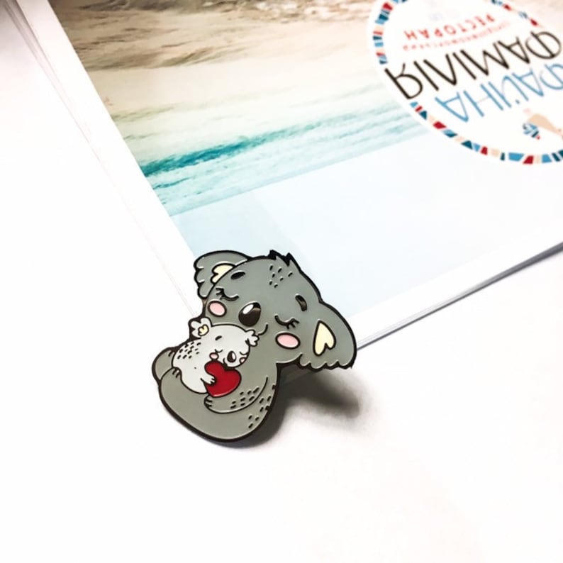 Koala enamel pin, Gift for mother or daughter, Mama bear pin, Mommy&Me kawaii brooch, Mom badge, Mothers love pin, Hug pin, Collar pin image 8