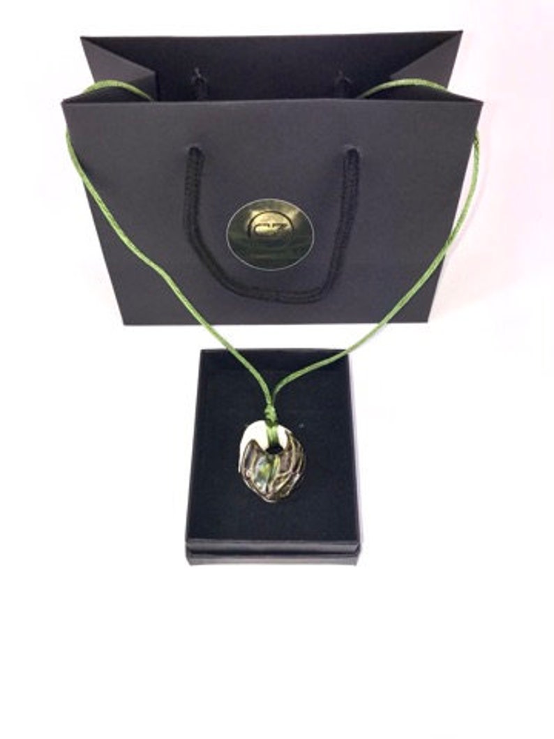 Einzigartige Porzellan-Anhänger mit metallischen grünen | Etsy