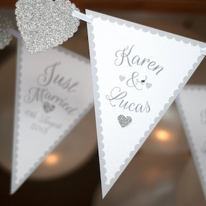 Bandierine nuziali personalizzate - striscione nuziale in argento per signor e signora - ghirlanda a cuore in argento - ghirlanda di carte su misura - ACQUISTA 3 regali e consegna GRATUITI