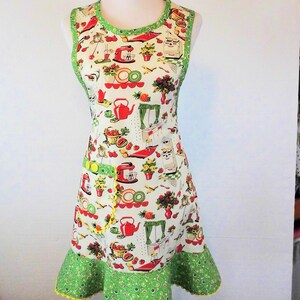 Apron for Women 1950&#39;s Kitchen Cotton Bib Size Med. Ready to ship