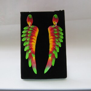 Large Wings Green