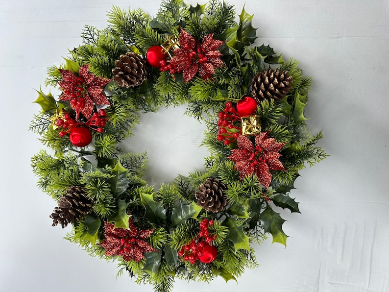 18 Christmas Wreath Decoration/Door Artificial Xmas Red/Glitter Poinsettias/Holly Cones Waterproof Wreath So Ideal For Outside. image 1