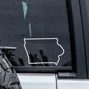 Iowa Outline Decal | Minimalist Decal | Iowa Sticker | Tumbler Decal | Car Window Decal | Vinyl Graphics | Laptop Decal | Iowa State Decal