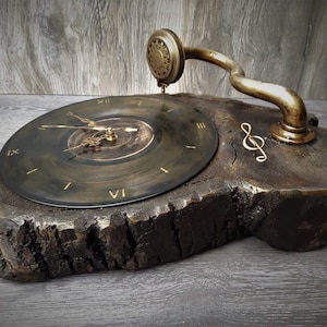 Wooden wall clock. Wall art decor. Family gift. Engraved gift. Anniversary gift. Family wall clock. Wall clock large. Wall clock vintage