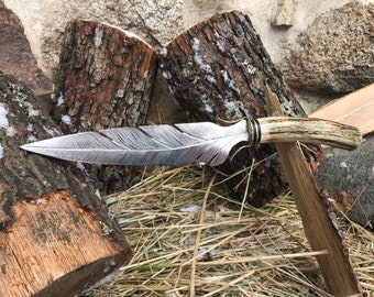 Knife with diamond. Outdoor Damascus Knife. Stainless Steel Feather Knife. Gift for Dad. Gift for Men. Gift for Hunter. Anniversary gift.