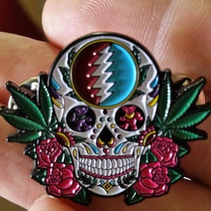 Sugarskull dead head GD hat pin.