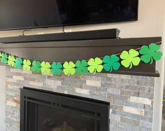 Shamrock Banner - St Patricks Day Banner - Rustic St Patricks - St Patty's Day - Spring Banner - Spring Mantel Decor