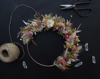 Dried flower crown stabilized wall decoration house boho vintage style mom gift idea woman natural eco friendly pampas