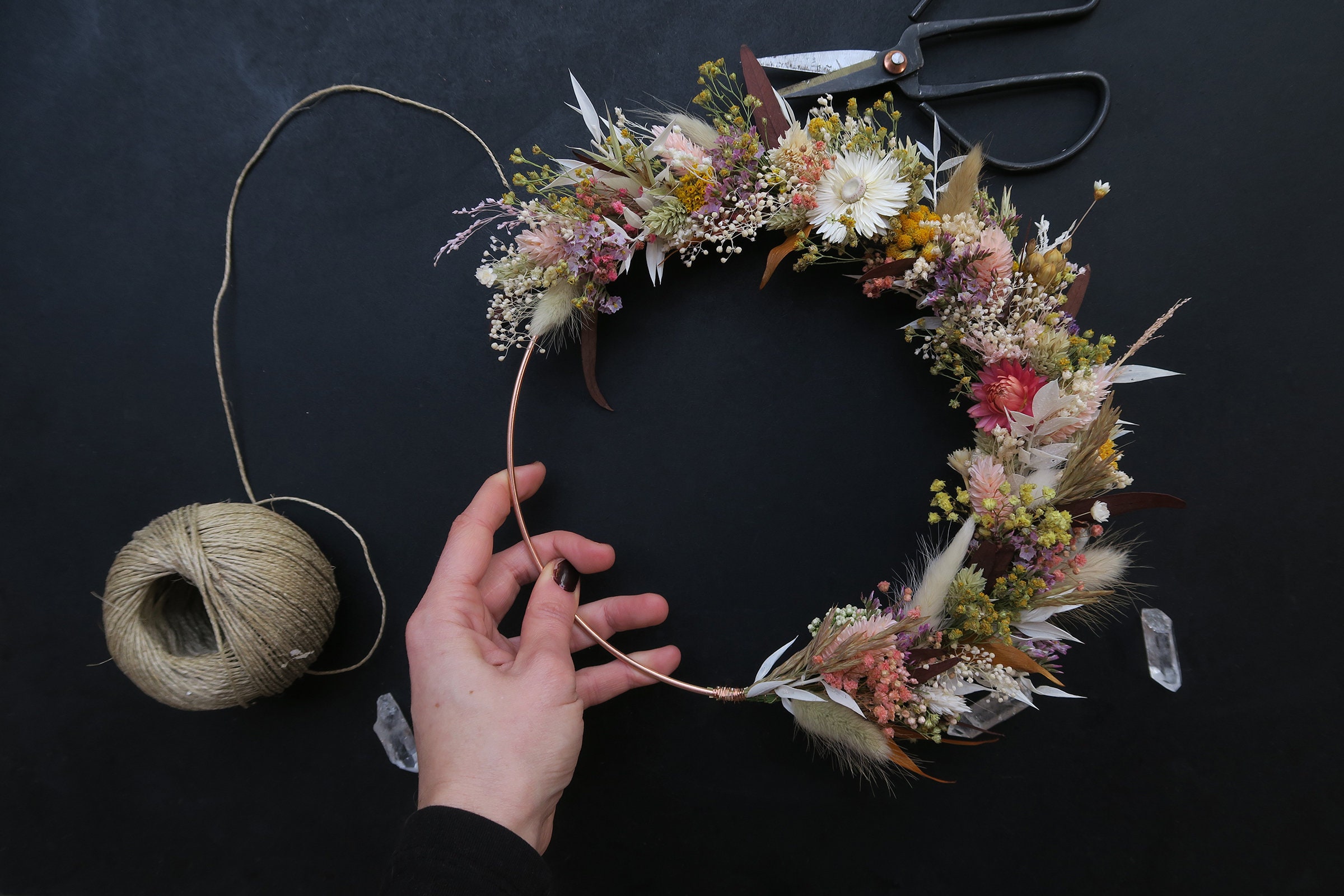 Couronne de Fleurs Séchées Décoration Murale Pour Maison Hygge Style Bohème et Vintage Idée Cadeau F