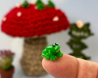Tiny Green Frogs | 10x11 mm Micro Resin Frogs for Fairy Gardens, Terrariums & Miniature Decor