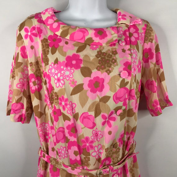 True Vintage 50s Beige Brown Pink Floral Belted D… - image 2